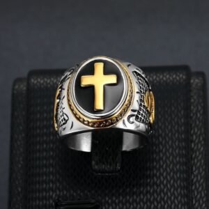 Hot selling P jewelry titanium steel color retaining vacuum gold plated God's Hand men's ring