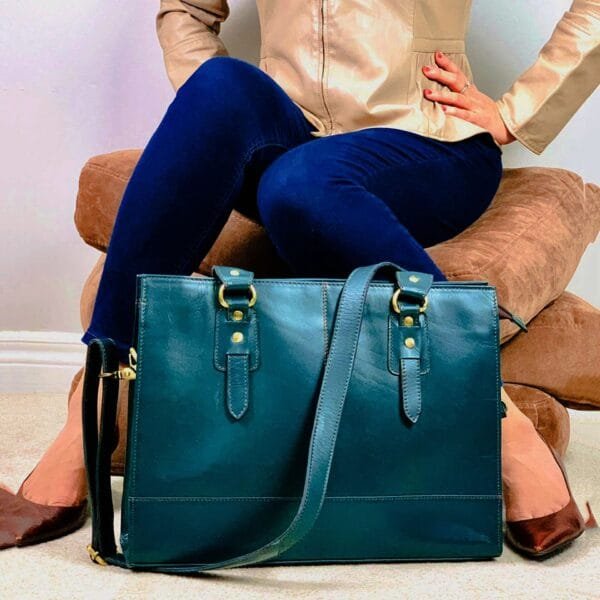 The Signature 17" Bag, Bottle Green - Image 2