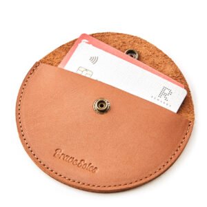 The Medio Half Moon Pocket